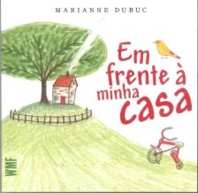 Em Frente à Minha Casa